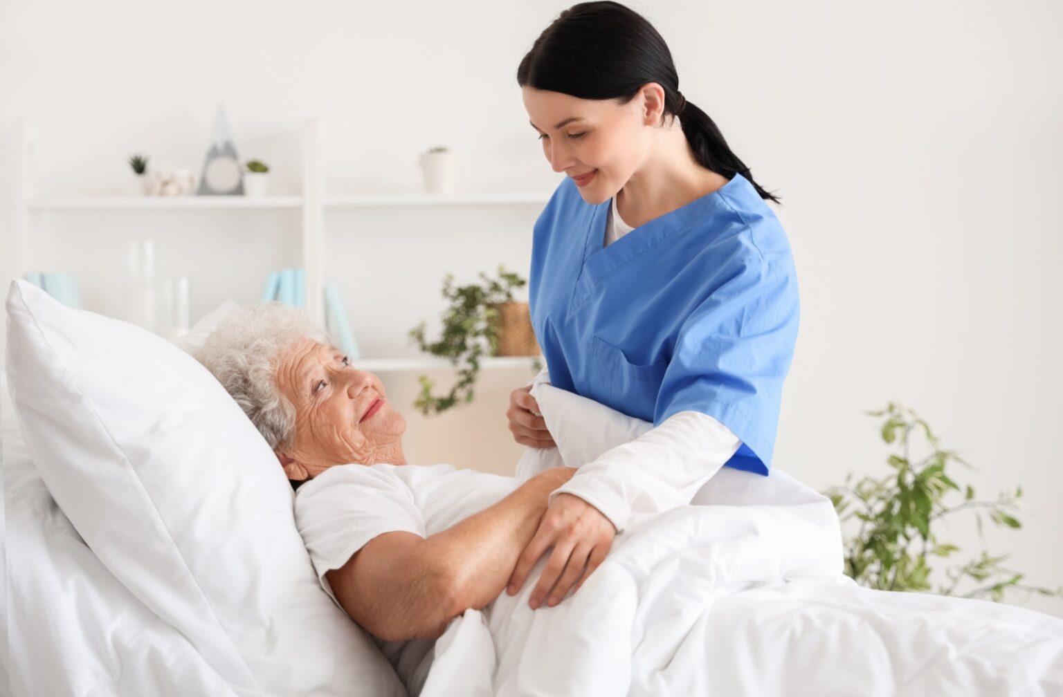 what-causes-hallucinations-in-seniors-del-corazon-hospice